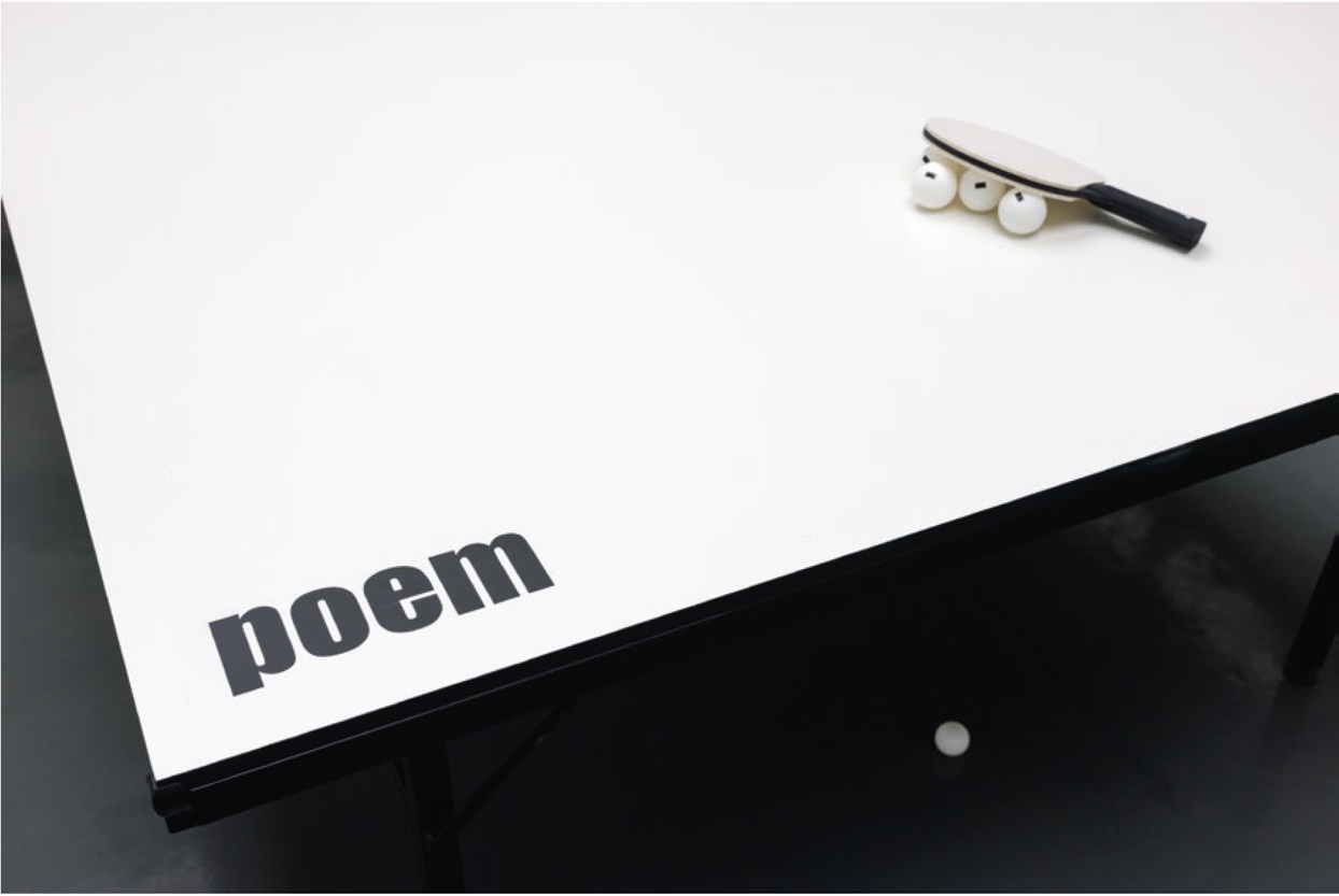 Jahresgabe Lenora de Barros Ping Poem Table klein.jpg